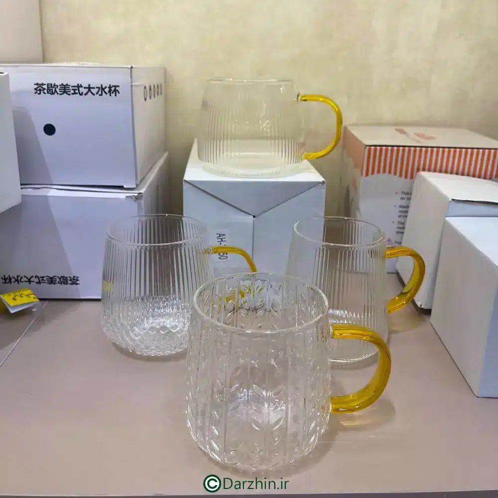 لیوان پیرکس دسته عسلی