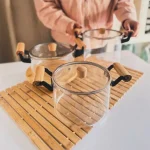 قابلمه پیرکس دسته چوبی