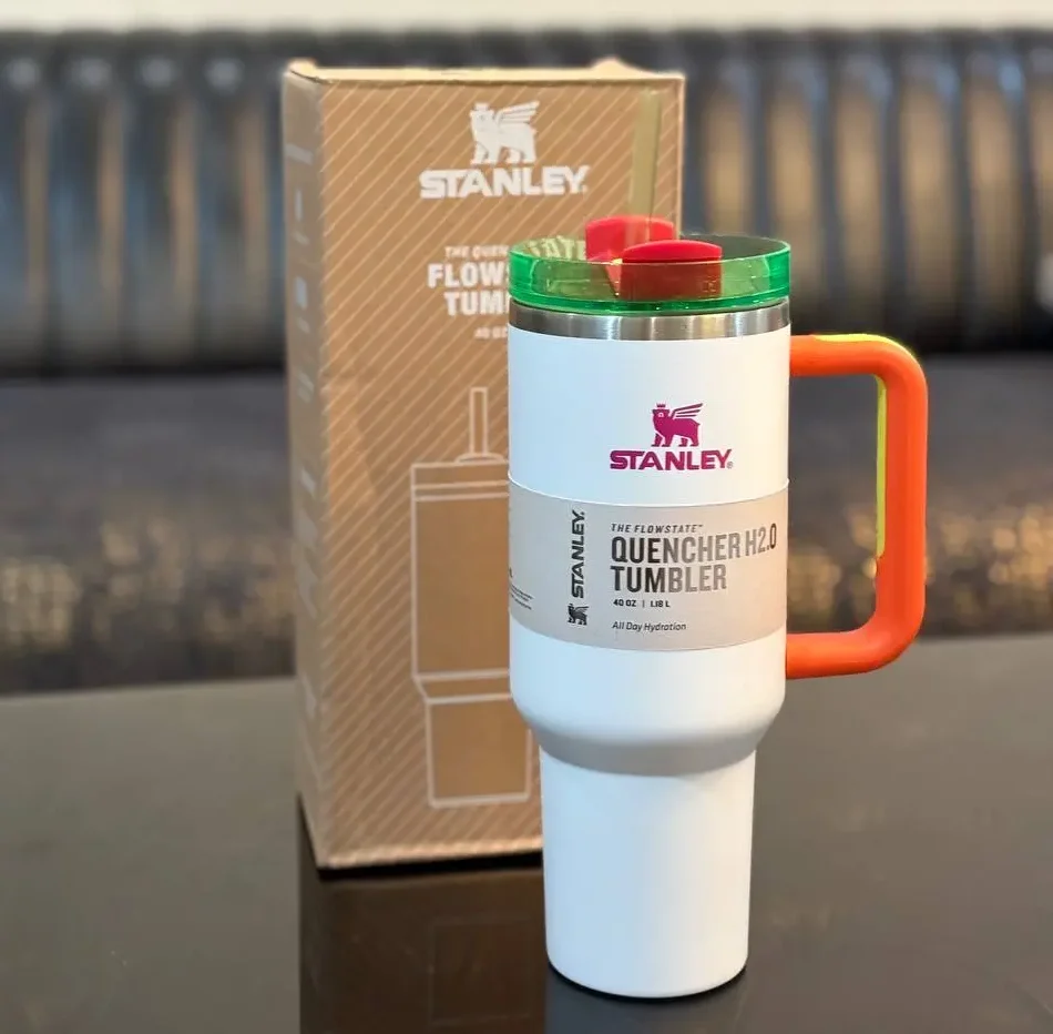 ماگ استنلی مدل Quencher گنجایش 1.18 لیتر