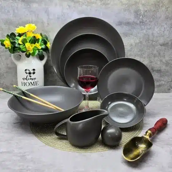 سرویس غذاخوری ۳۰ پارچه چینی مات رومز